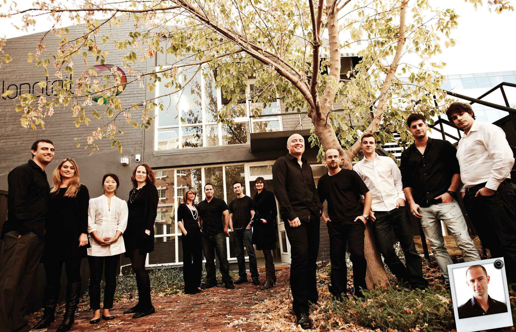 The Longtail team posing in front of our very own new office in 2010 after becoming an independant agency. I'm hiding in the back row.